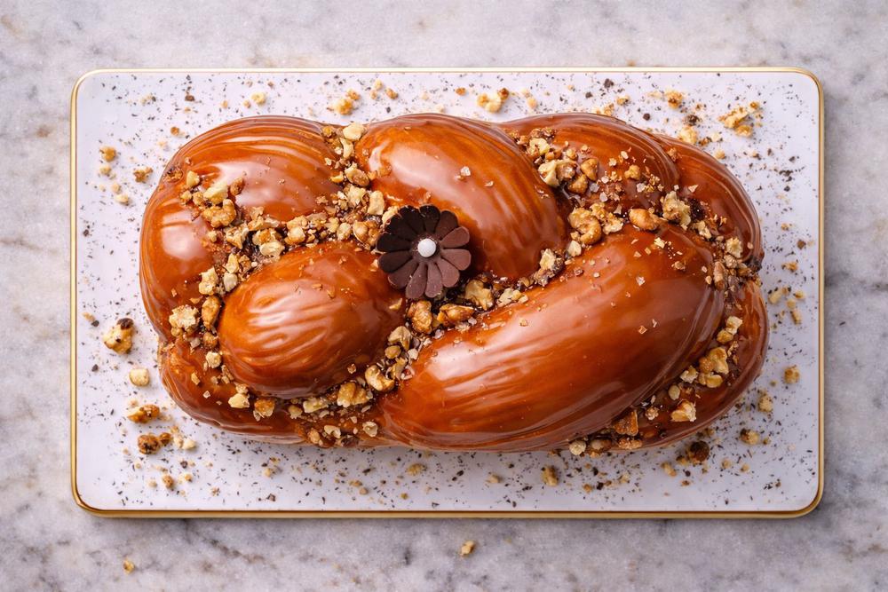 Козунак с карамел и орехи - LAVENE