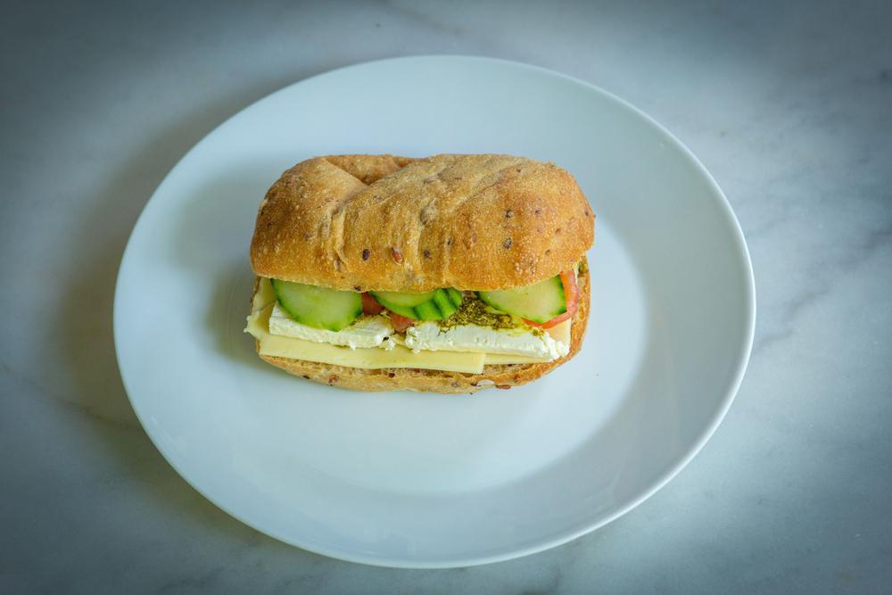 Сандвич със сирена - LAVENE
